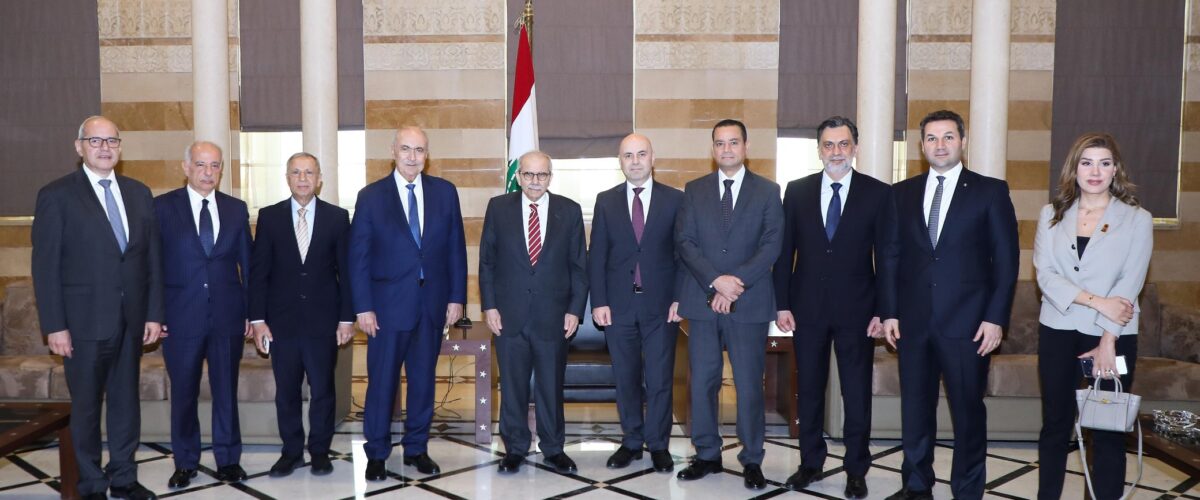 HGHq6AdXQAA1t8I 1200x500