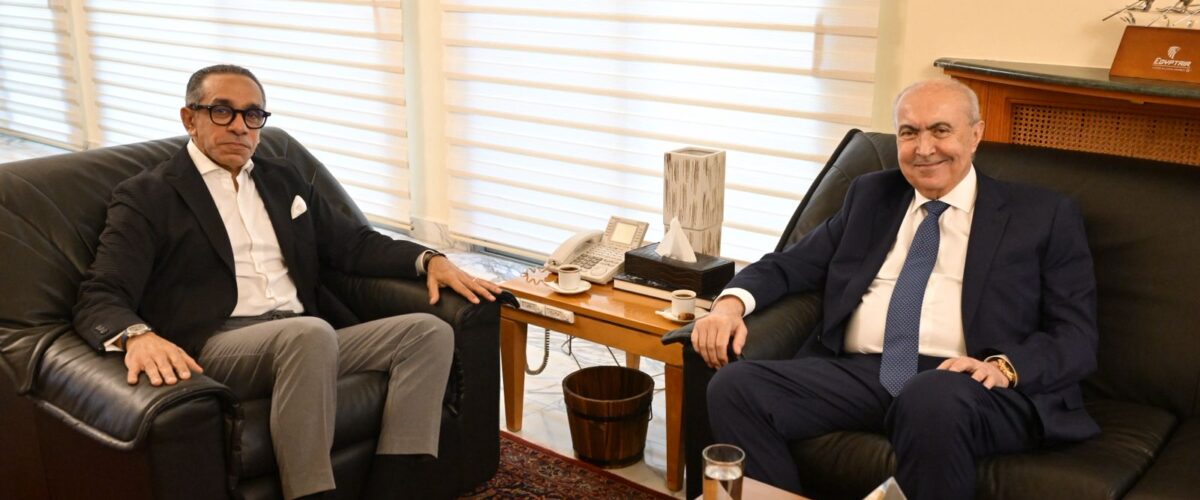 HHJ4sI6WMAAl3p5 1200x500